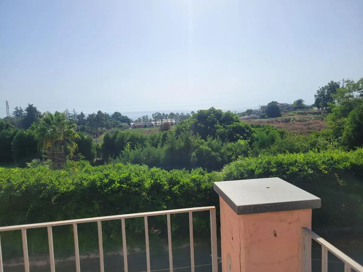 Appartamenti in Villa Marianna Santa Venerina Italia